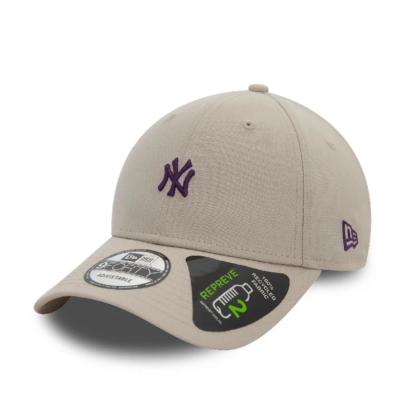 New York Yankees Repreve® Mini Logo Light Beige 9FORTY Adjustable Cap