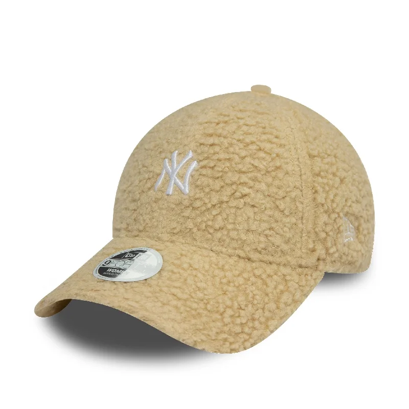 New York Yankees Womens Borg Light Beige 9FORTY Adjustable Cap