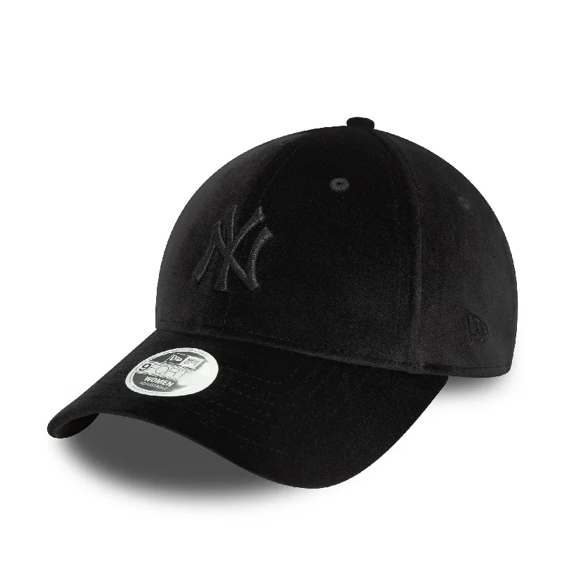 New York Yankees Womens Velour Midi Black 9FORTY Adjustable Cap